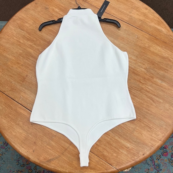 BCBGMXAZRIA BODYSUIT GARDENIA 2BX6S08-GAR NWT - Picture 3 of 4